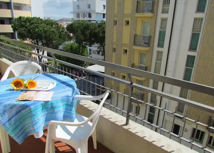 Апартаменты With Balcony 100m From The Sea Бибионе