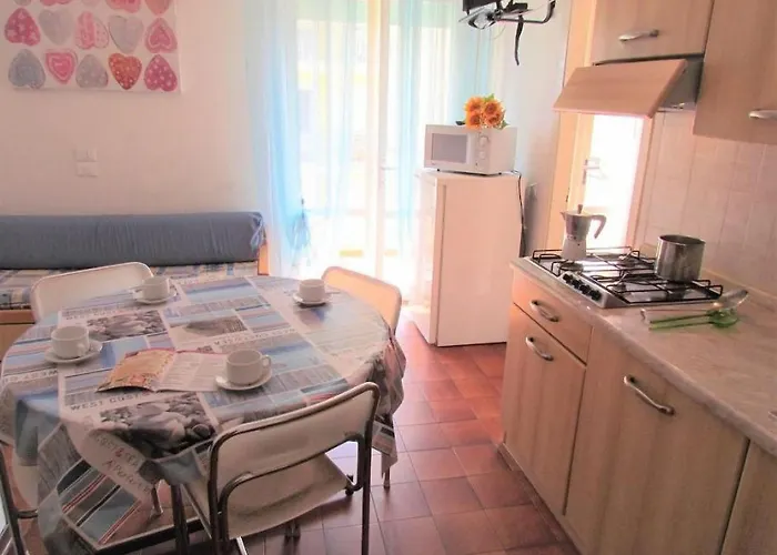 Апартаменты With Balcony 100m From The Sea *