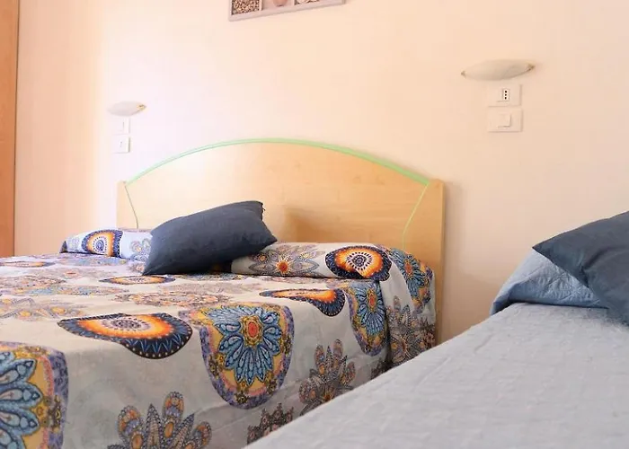 With Balcony 100m From The Sea Lejlighed *